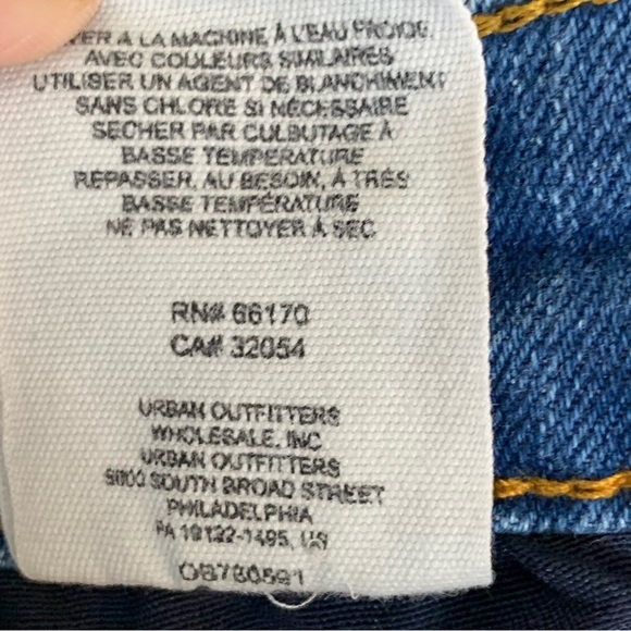 Free People Frayed Hem Medium Wash Crop Jeans Size 30 Boho 61502-16515125 Comfy - Picture 9 of 9